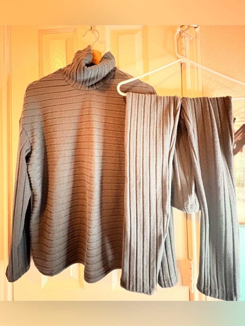 SHEIN Gray Ribbed Turtleneck Sweater Set